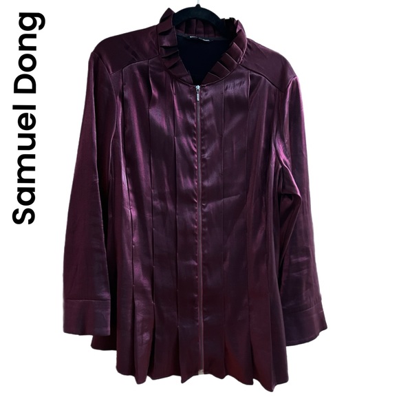 Samuel Dong Pleated Jacket in Metallic Maroon with Pleated Collar - Large - Picture 1 of 8